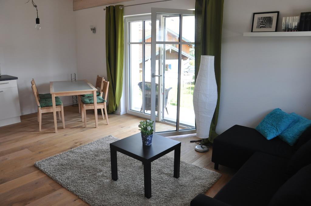 Ferienwohnungen Rimsting Am Chiemsee Habitación foto